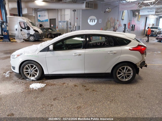 1FADP3K22HL300829 Ford FOCUS SE