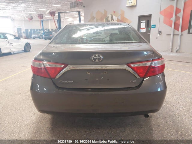 20238759 :رقم المزاد ، 4T1BF1FK0HU404664 vin ، 2017 Toyota Camry Le مزاد بيع