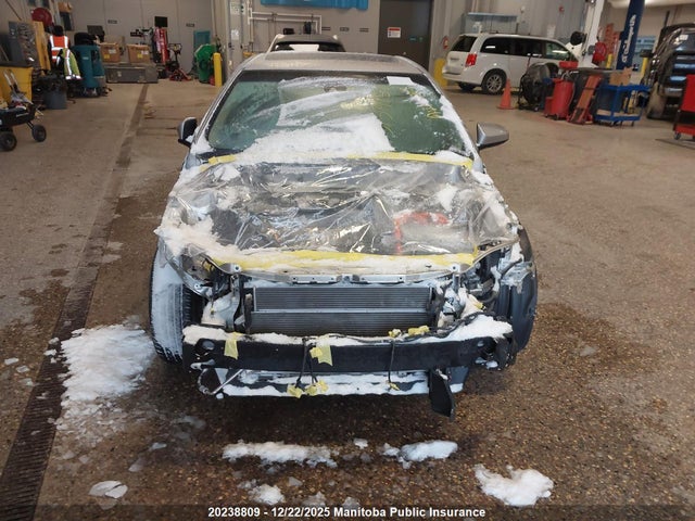 4T1BD1FK6HU209738 Toyota Camry Xle Hybrid