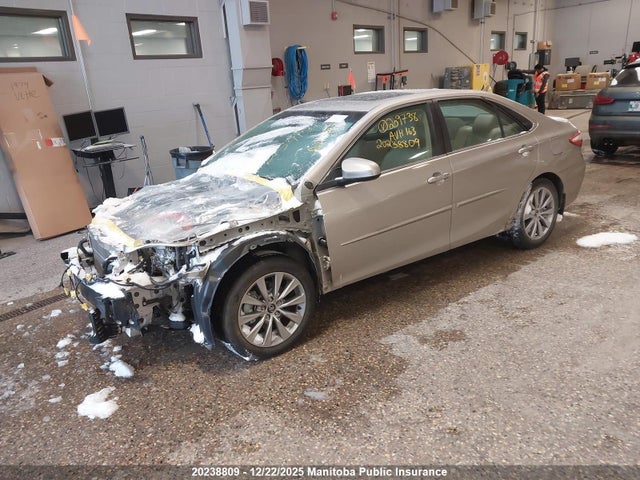 4T1BD1FK6HU209738 Toyota Camry Xle Hybrid