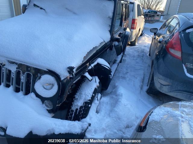 1C4BJWEG8JL898734 Jeep Wrangler Unlimited Sahara