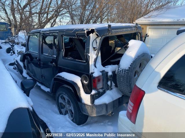 1C4BJWEG8JL898734 Jeep Wrangler Unlimited Sahara