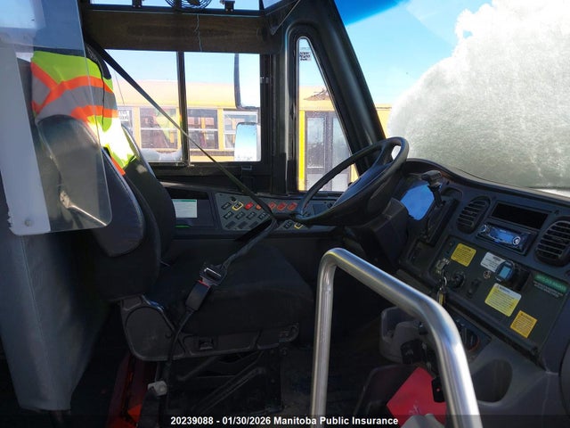 4UZABRDU8HCHS6083 Freightliner B2
