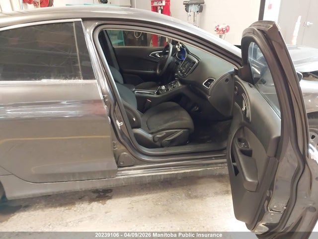 20239106 :رقم المزاد ، 1C3CCCFBXGN119609 vin ، 2016 Chrysler 200 Lx مزاد بيع