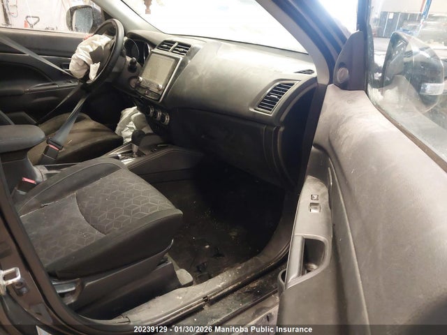 JA4AJVAW6MU602038 Mitsubishi RVR SE