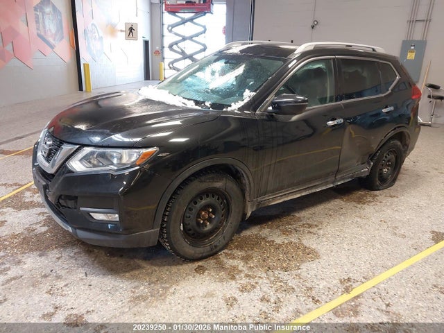 5N1AT2MV8HC783183 Nissan ROGUE SV