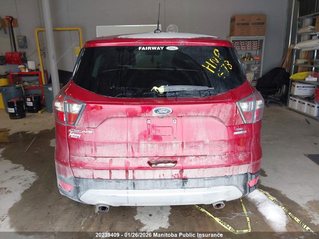 1FMCU9GDXHUB18166 Ford ESCAPE SE