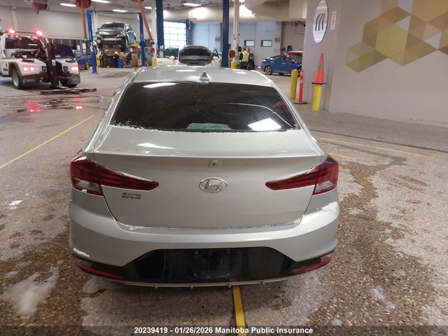 KMHD84LF0LU929910 Hyundai Elantra Preferred
