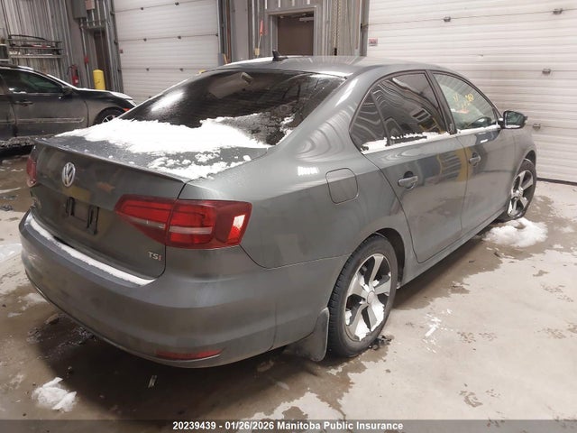 3VWDB7AJ2HM220810 Volkswagen Jetta 1.4 Tsi