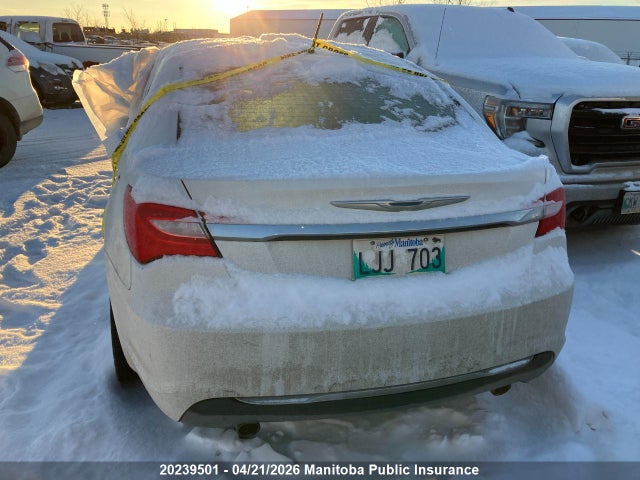 20239501 :رقم المزاد ، 1C3CCBCG8DN757962 vin ، 2013 Chrysler 200 Limited V6 مزاد بيع