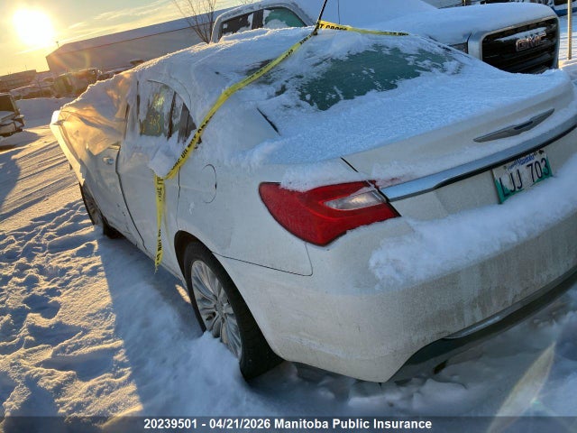 20239501 :رقم المزاد ، 1C3CCBCG8DN757962 vin ، 2013 Chrysler 200 Limited V6 مزاد بيع