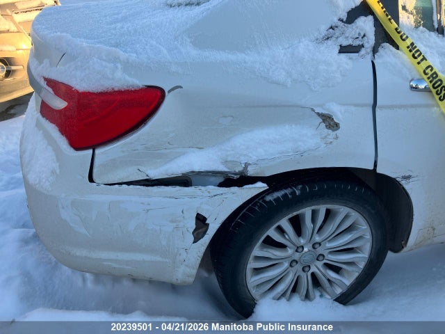20239501 :رقم المزاد ، 1C3CCBCG8DN757962 vin ، 2013 Chrysler 200 Limited V6 مزاد بيع