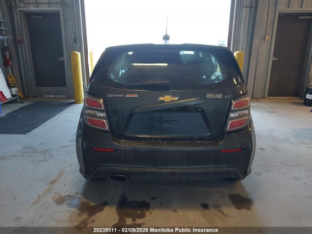1G1JD6SB2H4138016 Chevrolet SONIC LT