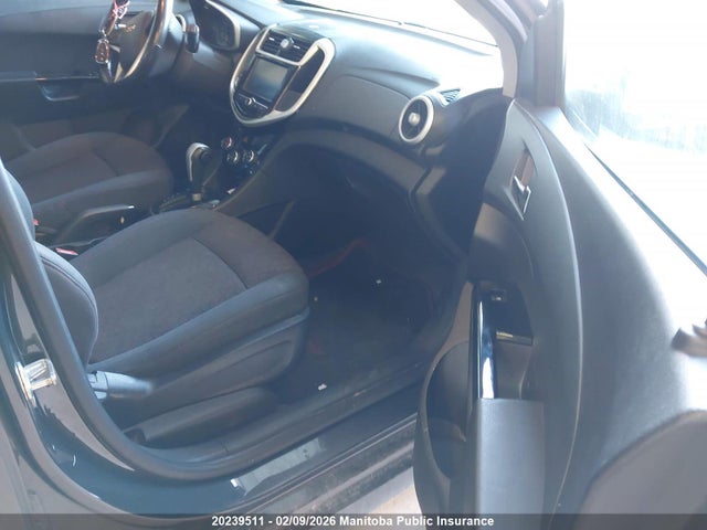 1G1JD6SB2H4138016 Chevrolet SONIC LT