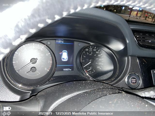 JN1BJ1CR3KW324147 Nissan Qashqai S