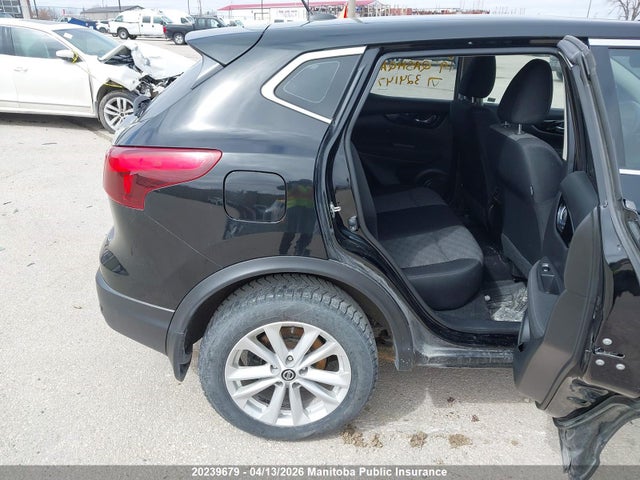 JN1BJ1CR3KW324147 Nissan Qashqai S