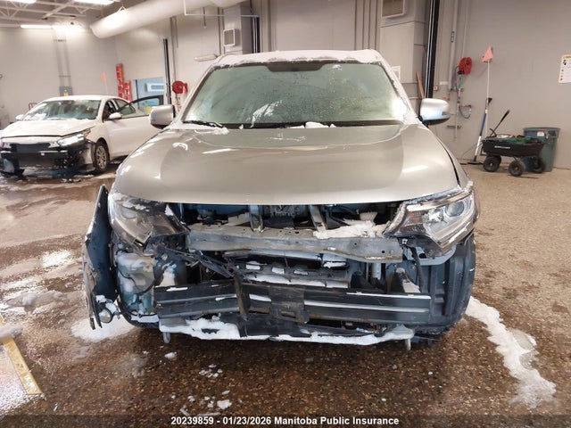 Mitsubishi Outlander Es 2019 JA4AZ2A33KZ605041 Image 12