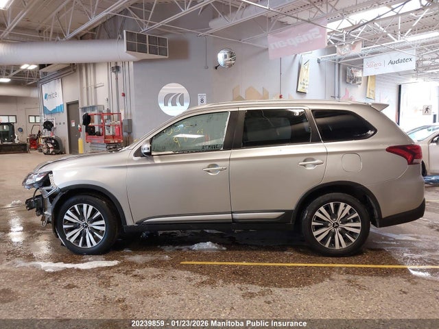 Mitsubishi Outlander Es 2019 JA4AZ2A33KZ605041 Image 14