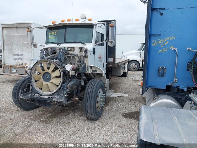 Продажа на аукционе авто 2012 Peterbilt 337, vin: 2NP2HM6X2CM150382, номер лота: 20239969