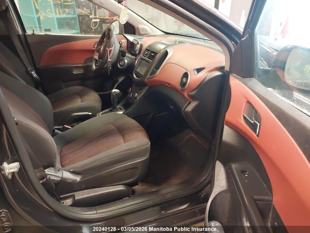1G1JC5SH6G4180995 Chevrolet SONIC LT