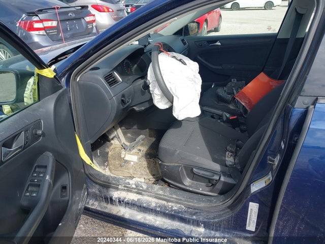 Продаж на аукціоні авто 2011 Volkswagen Jetta 2.0, vin: 3VW2K7AJ3BM328853, номер лоту: 20240344