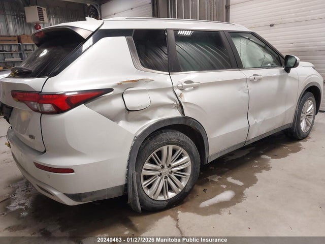JA4J4UA82NZ620222 Mitsubishi Outlander Se