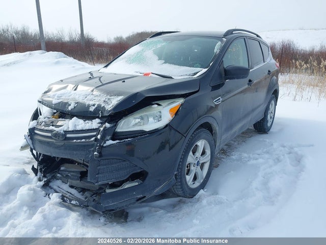 1FMCU9GXXFUA01212 Ford ESCAPE SE