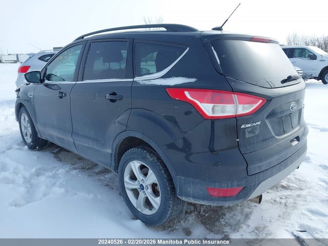 1FMCU9GXXFUA01212 Ford ESCAPE SE