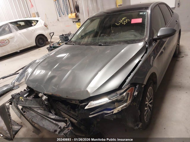 3VWE57BU3KM222822 Volkswagen Jetta 1.4 Tsi