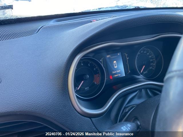 1C4PJMASXEW322362 Jeep Cherokee Sport