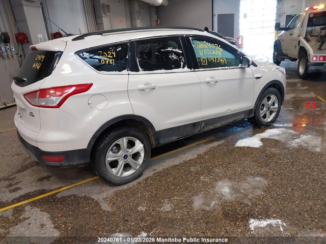 1FMCU9G93GUC47389 Ford ESCAPE SE