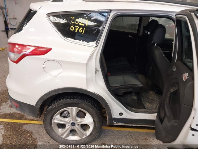 1FMCU9G93GUC47389 Ford ESCAPE SE