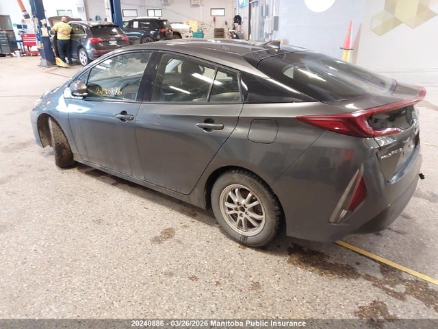 20240886 :رقم المزاد ، JTDKARFPXJ3091387 vin ، 2018 Toyota Prius Prime مزاد بيع