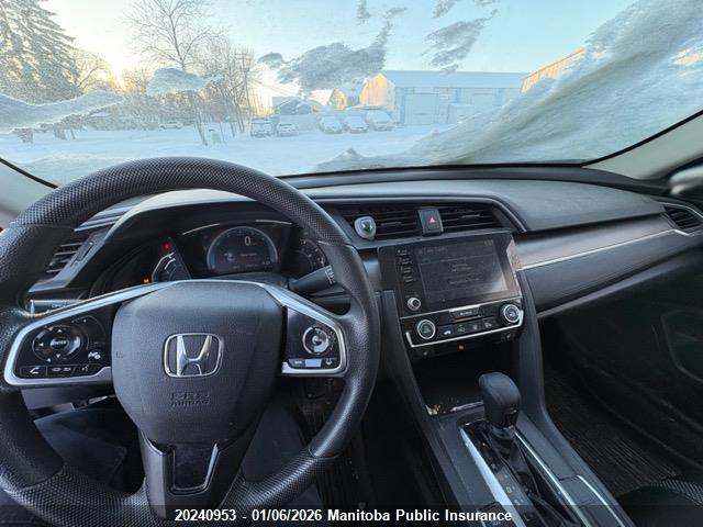 Nissan Sentra 2018 3N1AB7AP0JY277678 Image 5