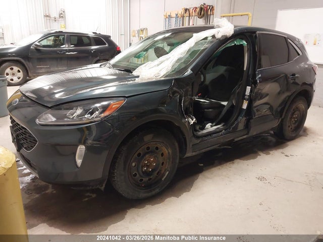1FMCU9H62NUB15466 Ford ESCAPE SEL