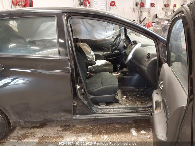 3N1CE2CP7FL427886 Nissan Versa Note Sv