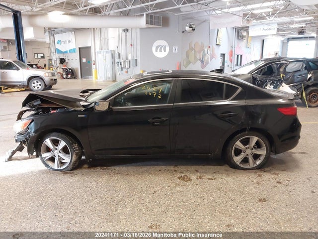 2013 Acura Ilx Hybrid მანქანა იყიდება აუქციონზე, vin: 19VDE3F75DE400120, აუქციონის ნომერი: 20241171