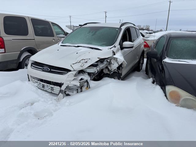 1FMCU9GX5GUC31239 Ford ESCAPE SE