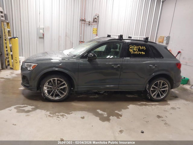 WA1AECF31N1057490 Audi Q3 Komfort 45 2.0 Tfsi