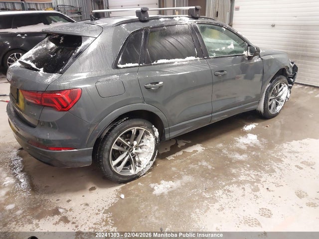 WA1AECF31N1057490 Audi Q3 Komfort 45 2.0 Tfsi
