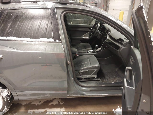 WA1AECF31N1057490 Audi Q3 Komfort 45 2.0 Tfsi