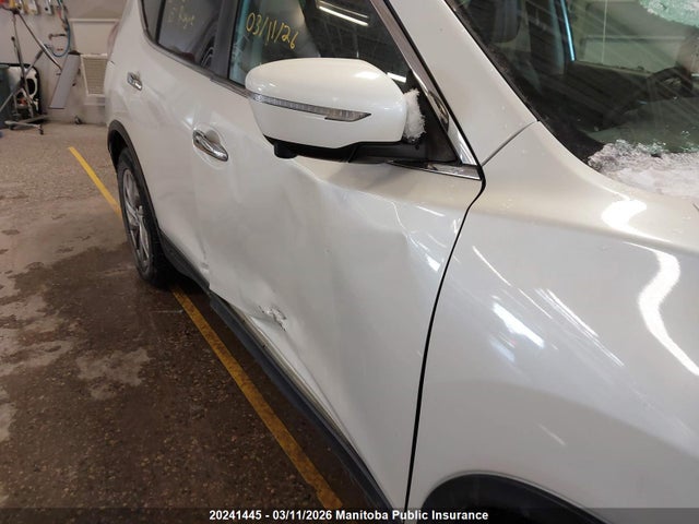 5N1AT2MV0FC916225 Nissan Rogue Sl