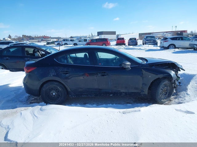 JM1BM1W37E1178266 Mazda Mazda3 Gt Sky