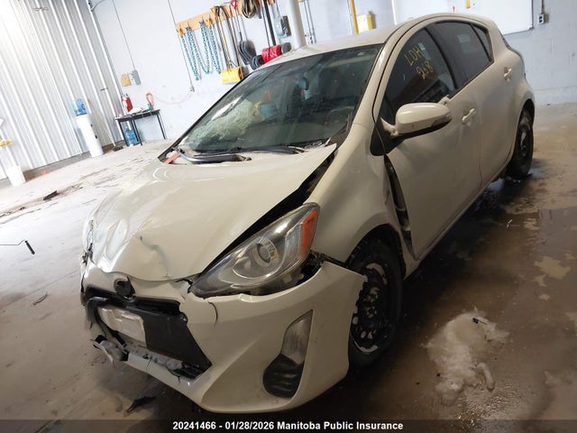 JTDKDTB36G1139219 Toyota PRIUS C
