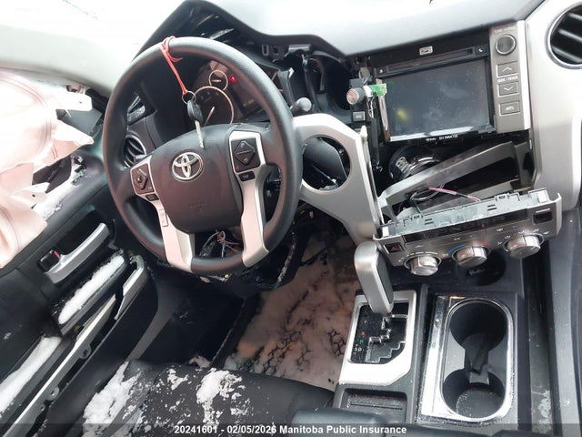 5TFDY5F18GX575956 Toyota Tundra Sr5 V8 Crewmax
