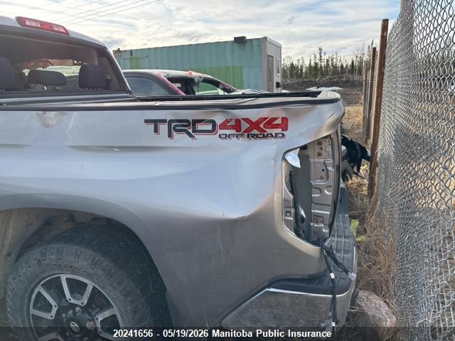 Aukcja sprzedaży 2018 Toyota Tundra Sr5 V8 Crewmax, vin: 5TFDY5F10JX762972, numer aukcji: 20241656