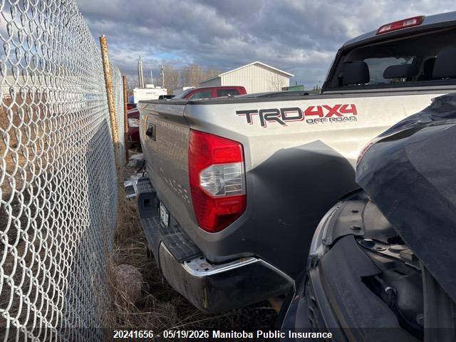 Aukcja sprzedaży 2018 Toyota Tundra Sr5 V8 Crewmax, vin: 5TFDY5F10JX762972, numer aukcji: 20241656