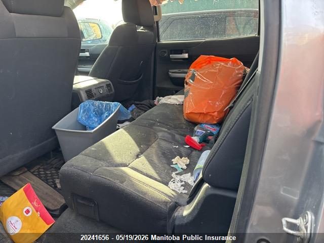 Aukcja sprzedaży 2018 Toyota Tundra Sr5 V8 Crewmax, vin: 5TFDY5F10JX762972, numer aukcji: 20241656