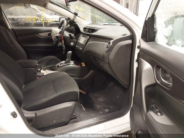 JN1BJ1CR7JW252447 Nissan Qashqai S
