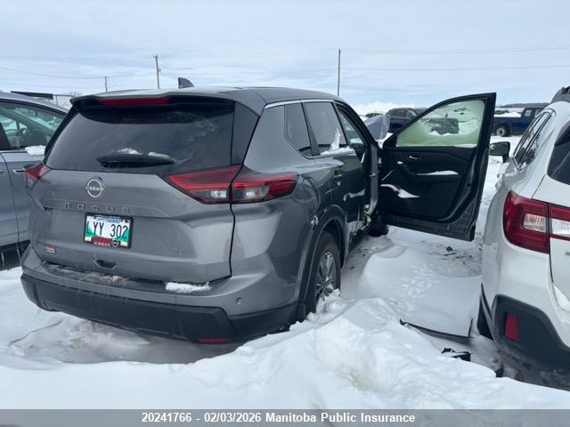 JN8BT3AB7RW429796 Nissan ROGUE S